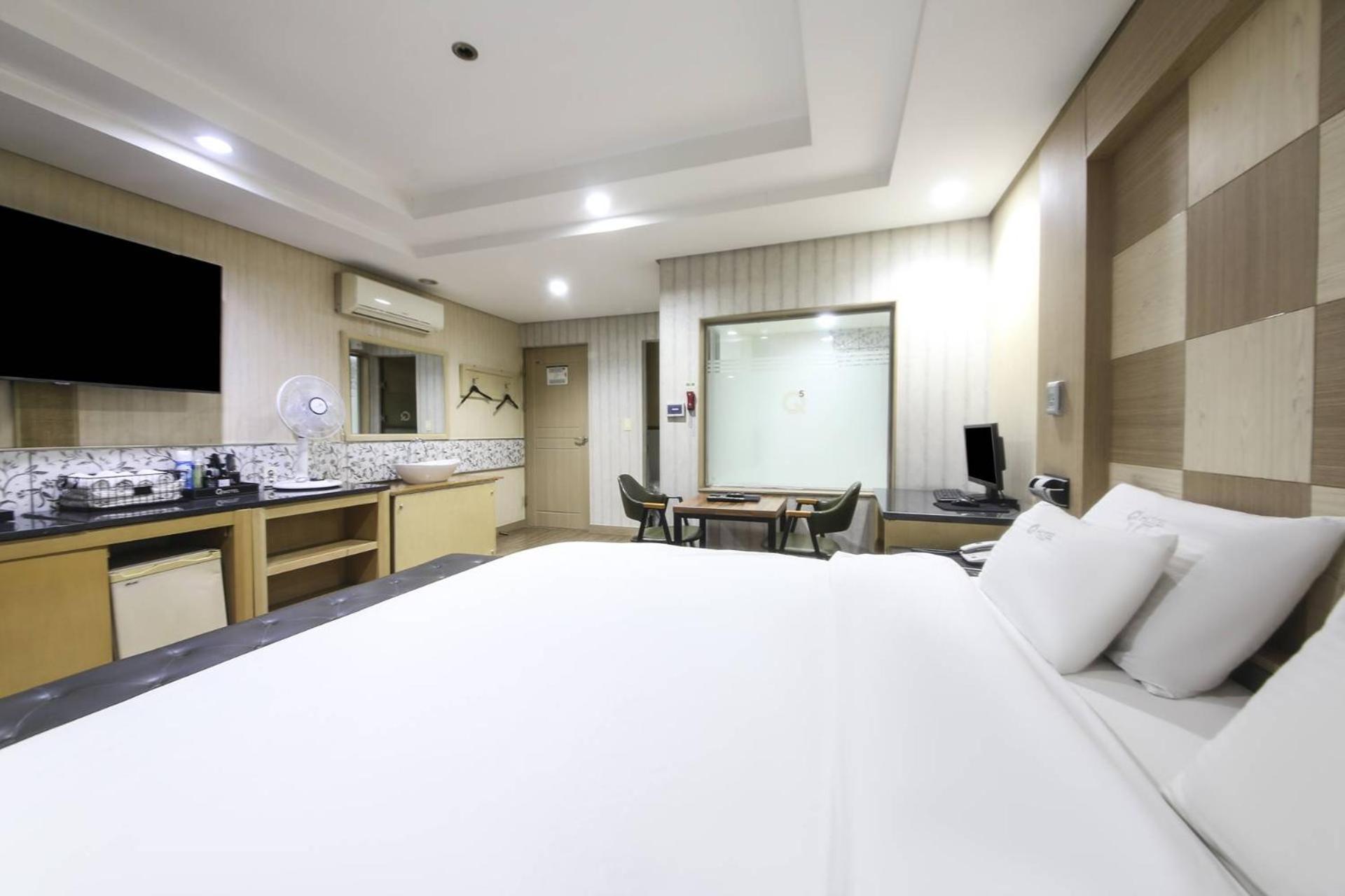 Q5 Hotel Busan Songdo エクステリア 写真